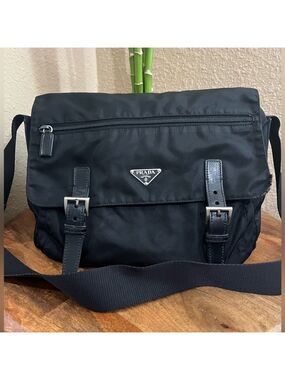 PRADA TESSUTO NYLON MESSENGER BAG